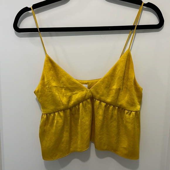 Aritzia cropped tank - Picture 1 of 1